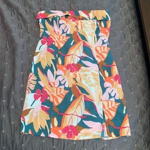 Floral sleeveless dressBRAND NEW